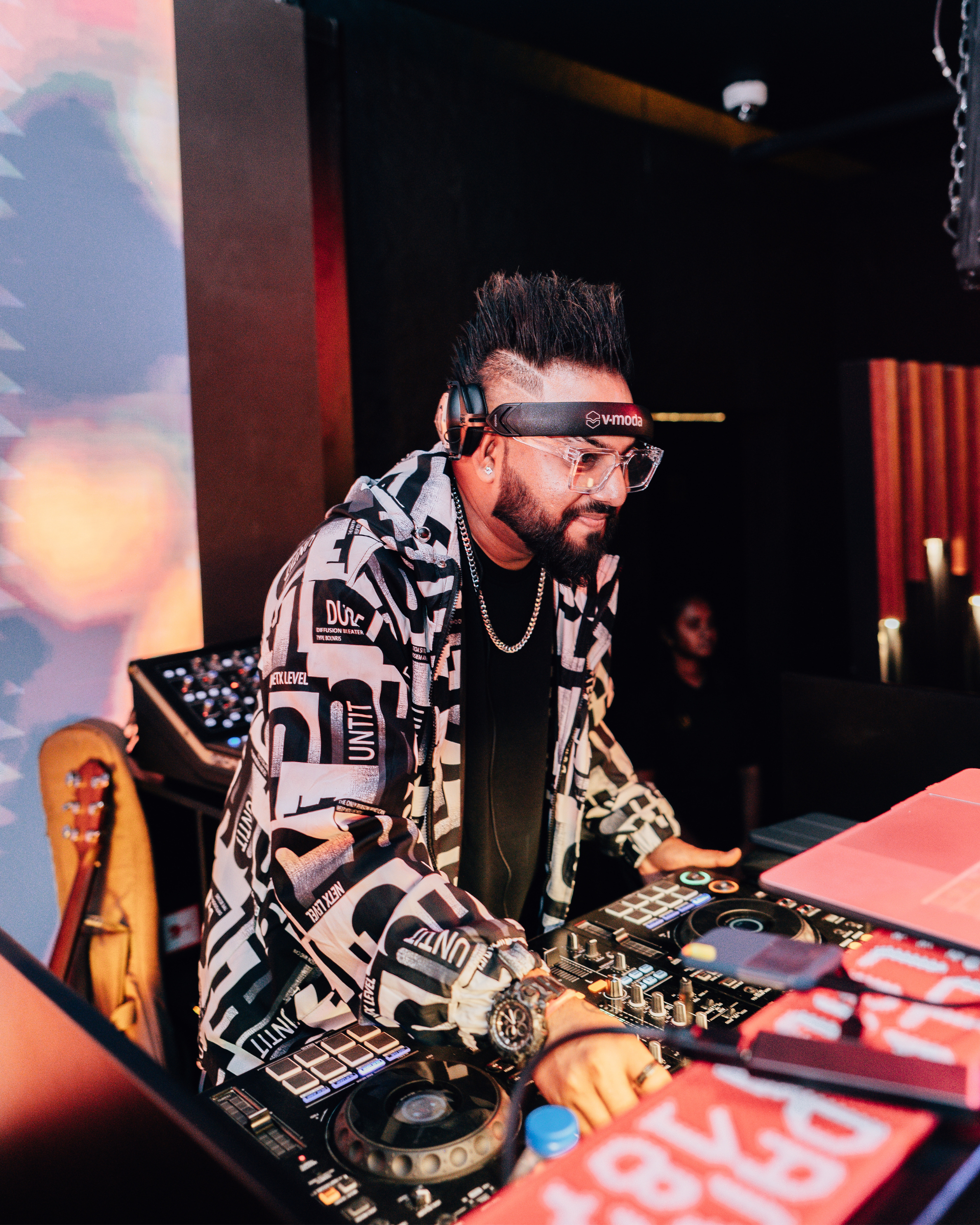 Live DJ